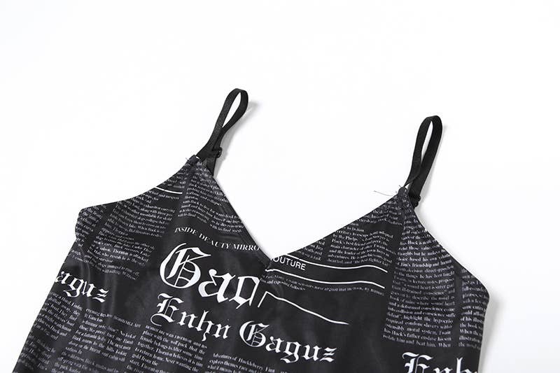 SEXY LOW-CUT FIT PRINT HALTER BAG HIP SHORT DRESS