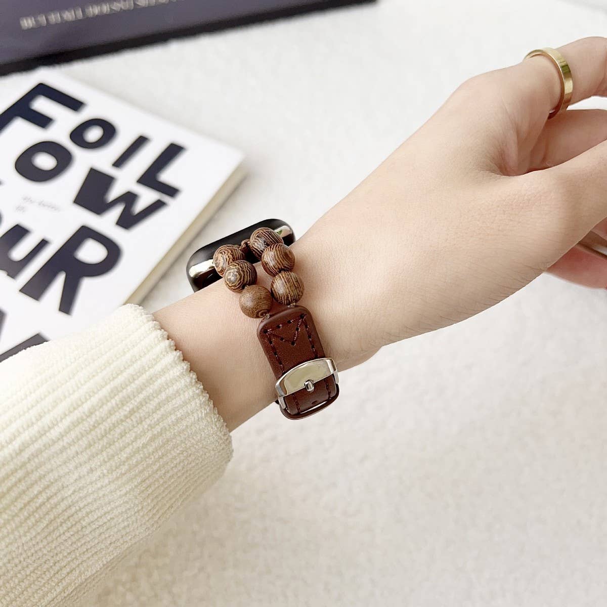 IWATCH9-1 SE WOODEN BEADS GENUINE LEATHER STRAP