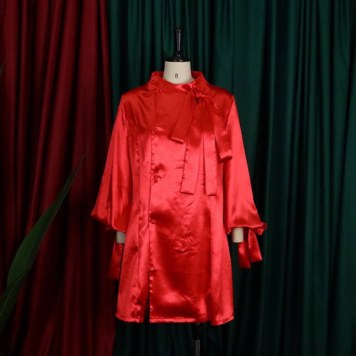 FASHIONABLE DRESS WITH PUFF SLEEVES AND WAIST