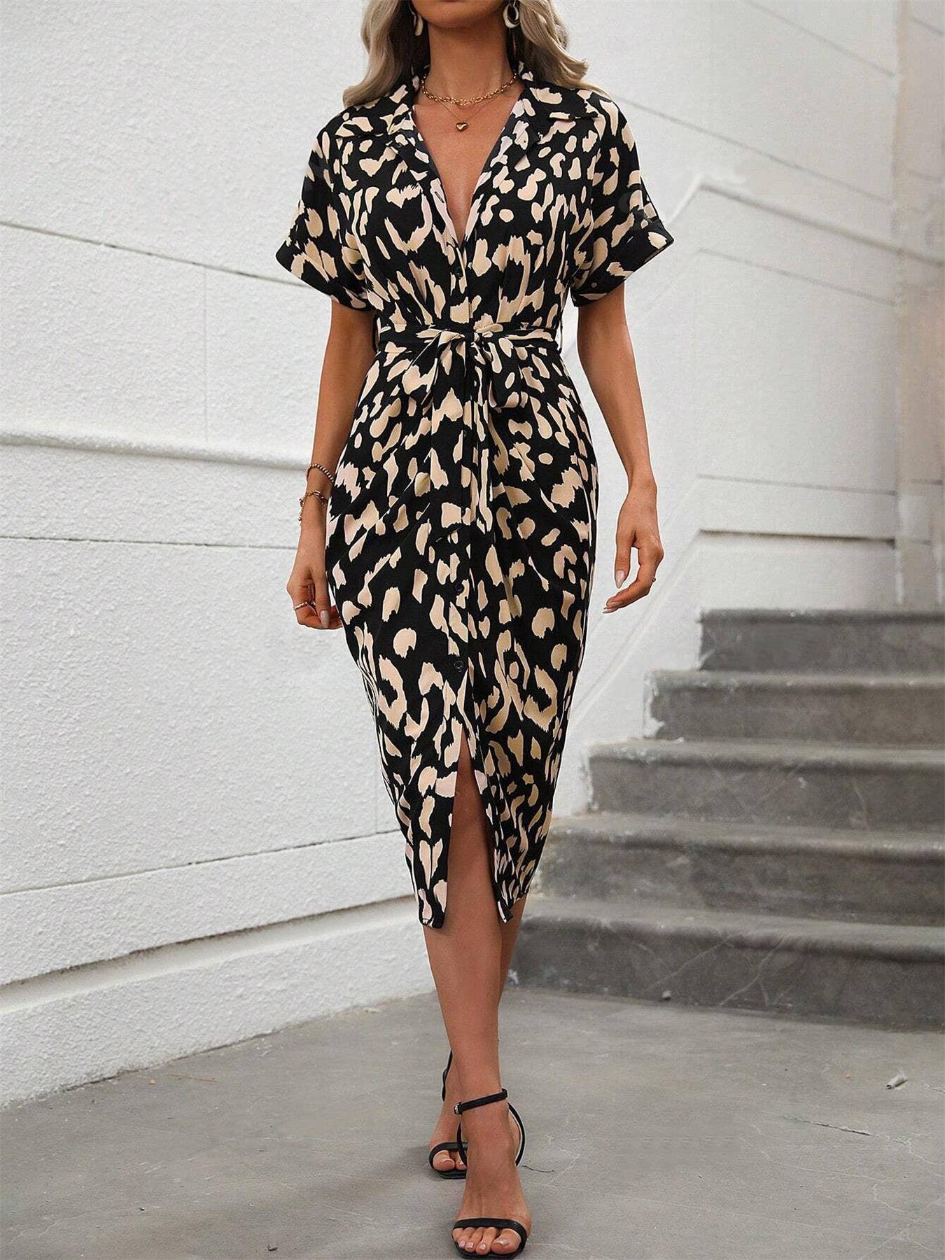 Print tie waist-cinching short-sleeved dress