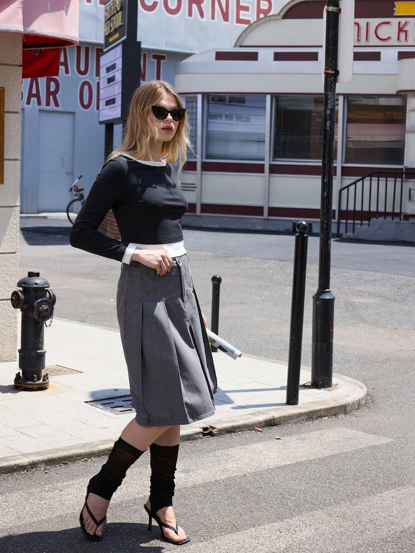 FAKE TWO CROPPED TOPS WITH A CROP DESIGN