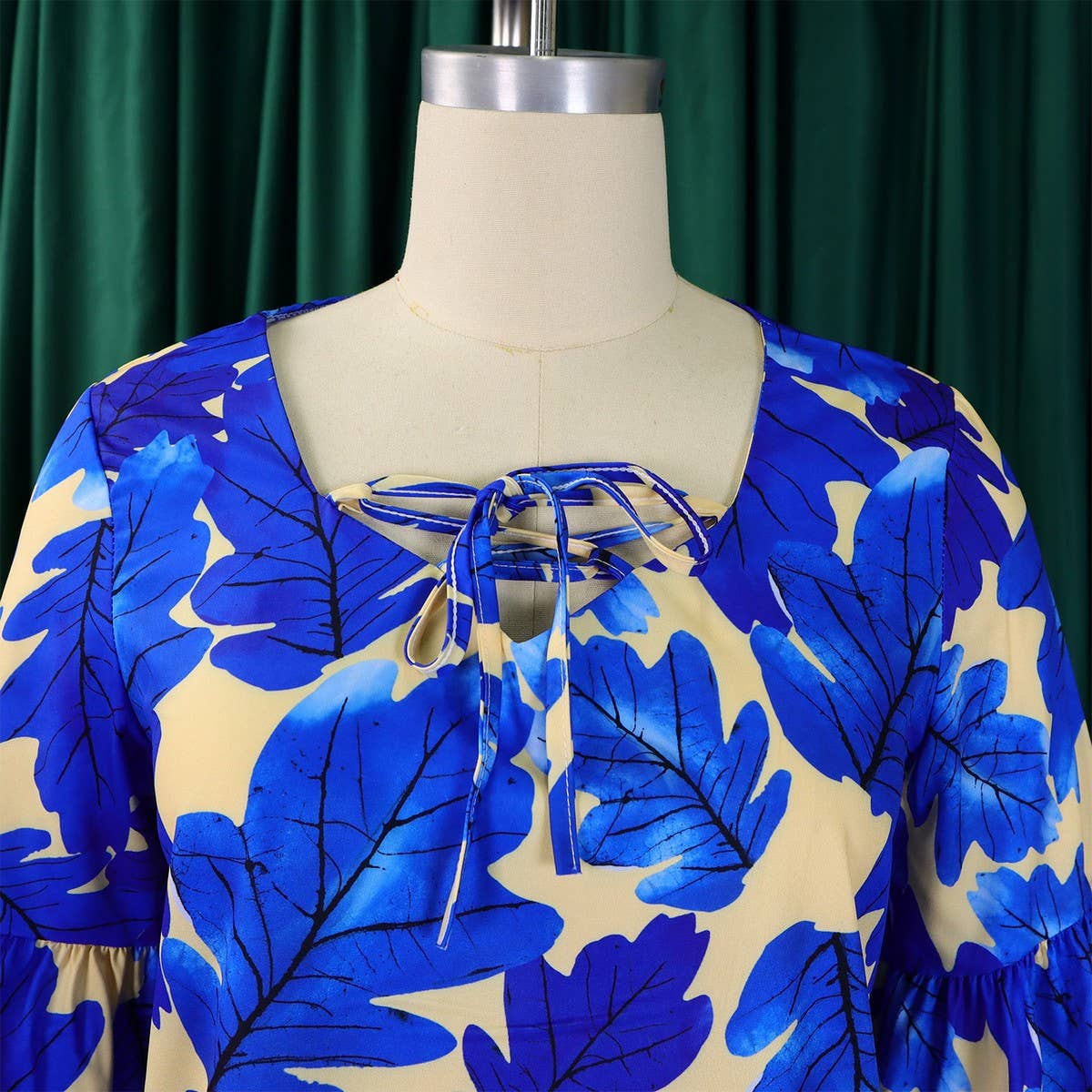 PRINTED TOP AND WIDE-LEG PANTS TWO-PIECE SET_CWSTB1142