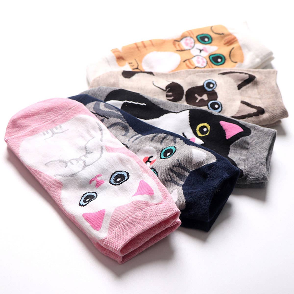 CUTE CAT PATTERN ANKLE SOCKS