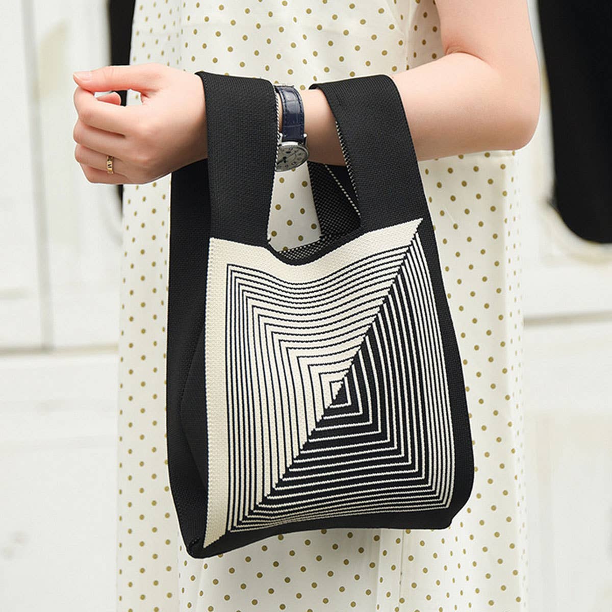 COW PATTERN CUTE KNOT WRISTLET KNITTED TOTE BAG_CWAB0880