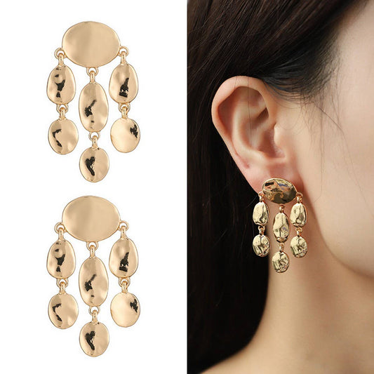SIMPLE AND ELEGANT METAL EARRINGS FOR WOMEN