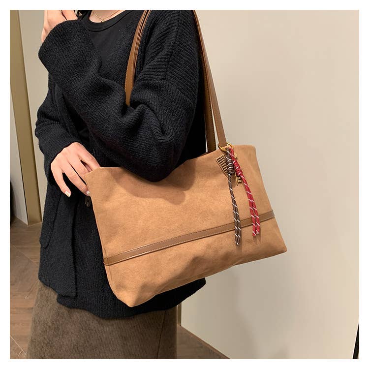 Personalized retro large-capacity tote bag