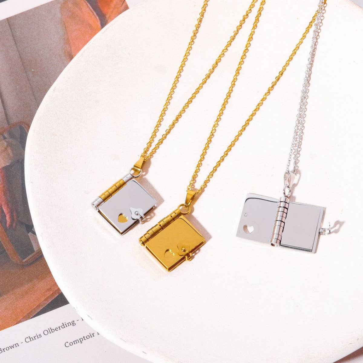 Couple Open and Close Book Pendant Necklace