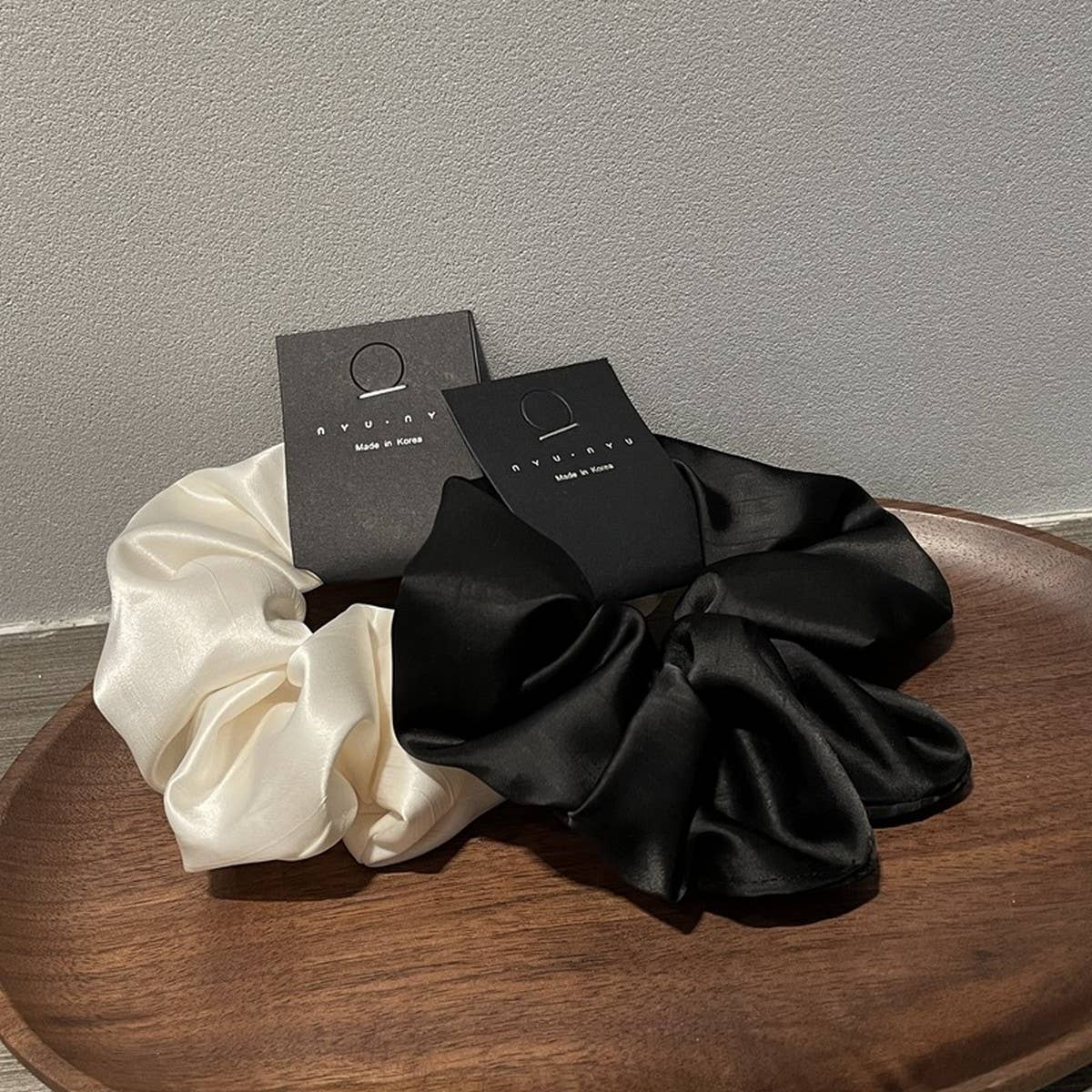 ELEGANT TEXTURE COLON HAIR SCRUNCHIES_CWAHA1725