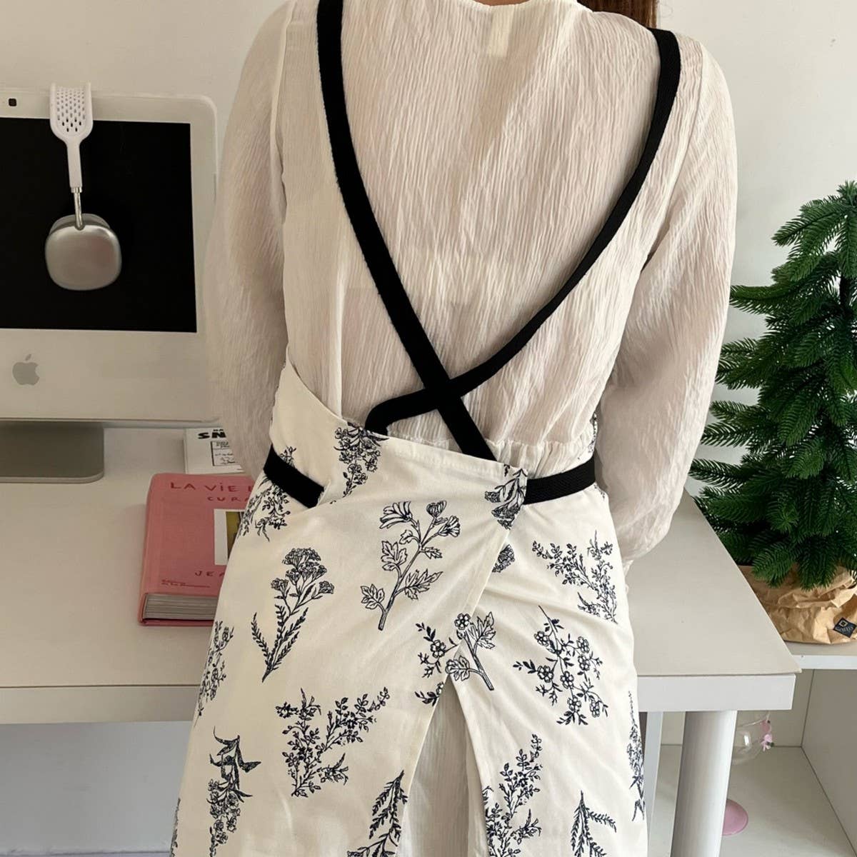 PURE COTTON CANVAS DRAWSTRING APRON_CWMM5809