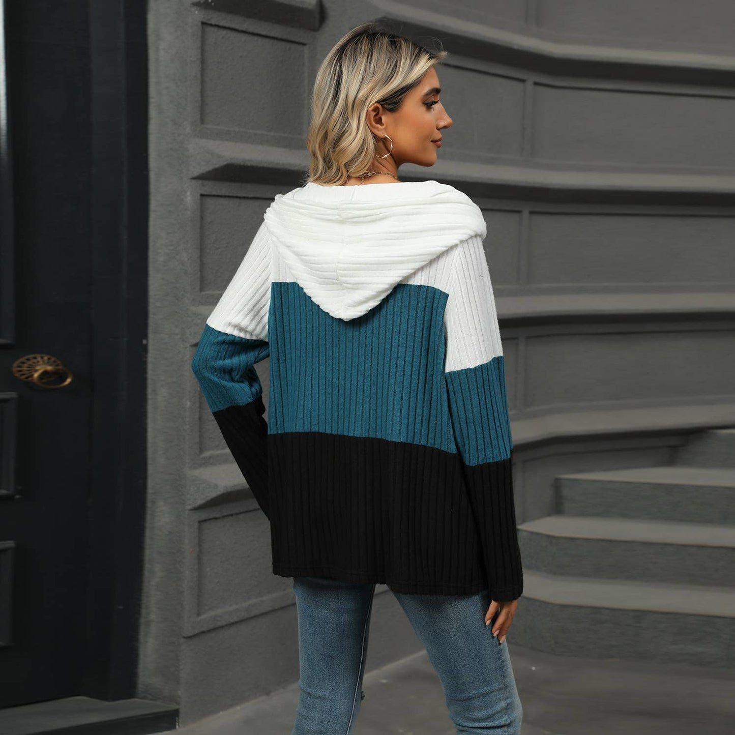 LONG SLEEVE SHIRT WITH MATCHING HAT AND COLOR