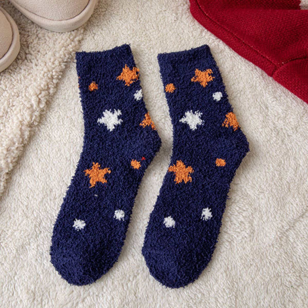 CHRISTMAS STAR PATTERN COZY SOCKS