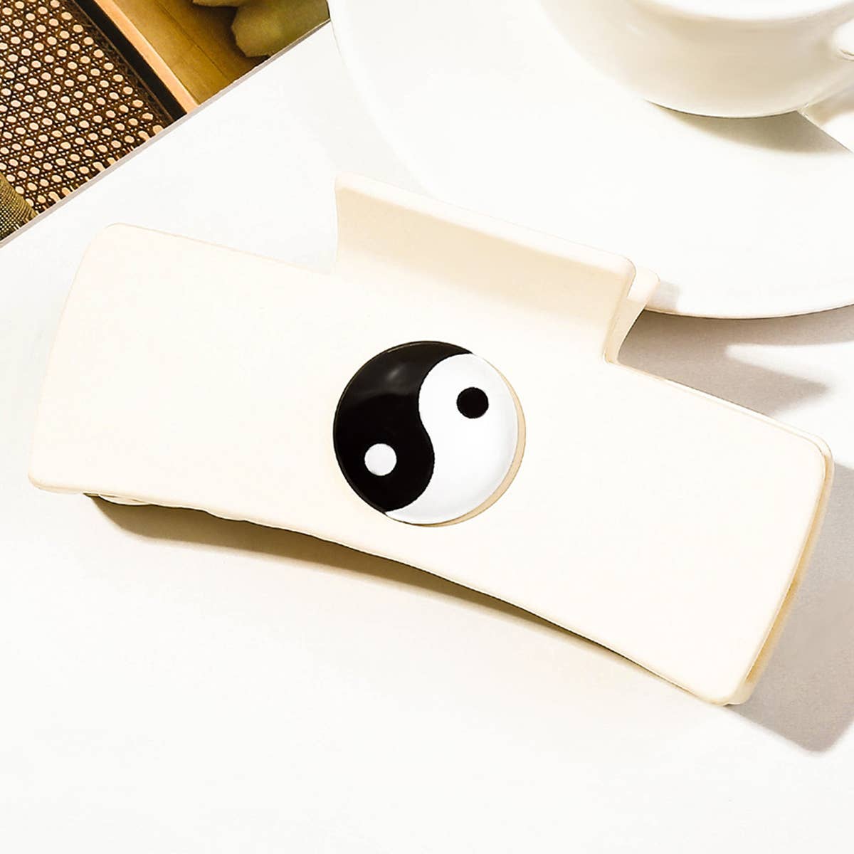 SIMPLE TAI CHI LOGO SHARK CLIP HAIR CLIP_CWAHA0938