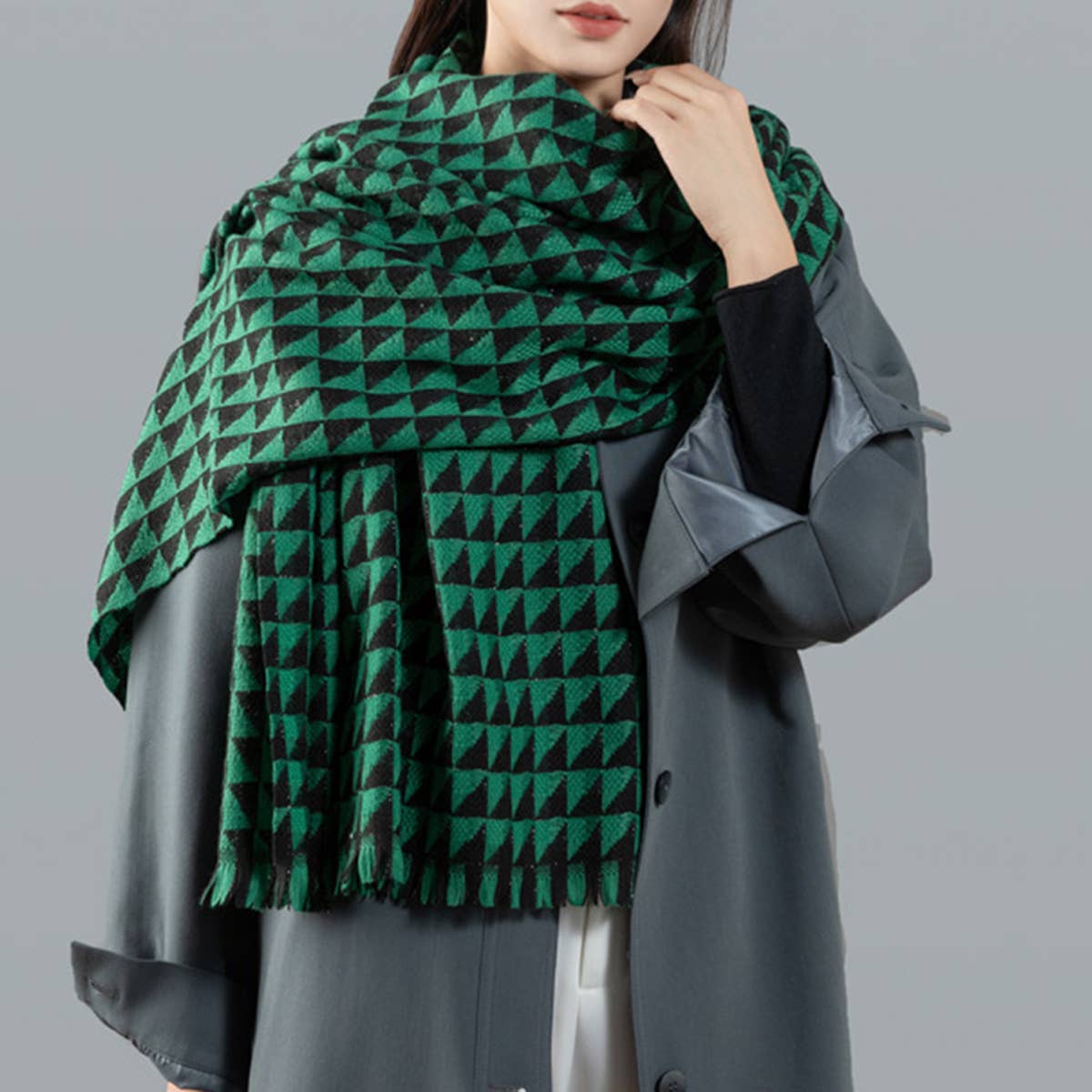 AUTUMN AND WINTER GEOMETRIC TRIANGLE PLAID SCARF_CWASC1111