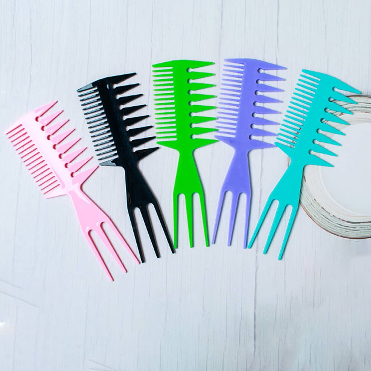 THREE-PRONGED LARGE-TOOTH WIDE-TOOTH TEXTURED COMB