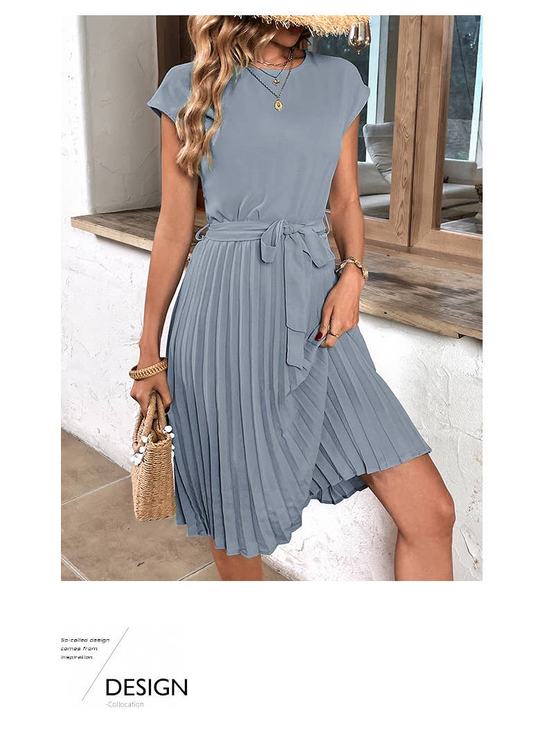 Lace-up solid color pleated dress