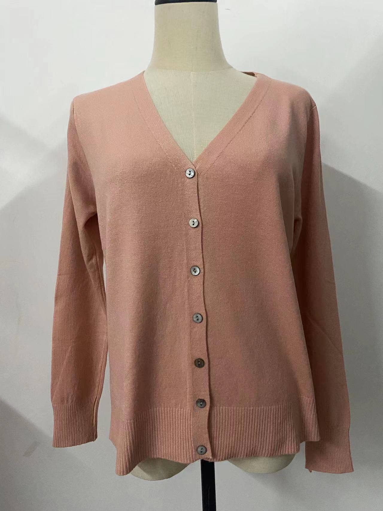 Solid-color button long-sleeved cardigan