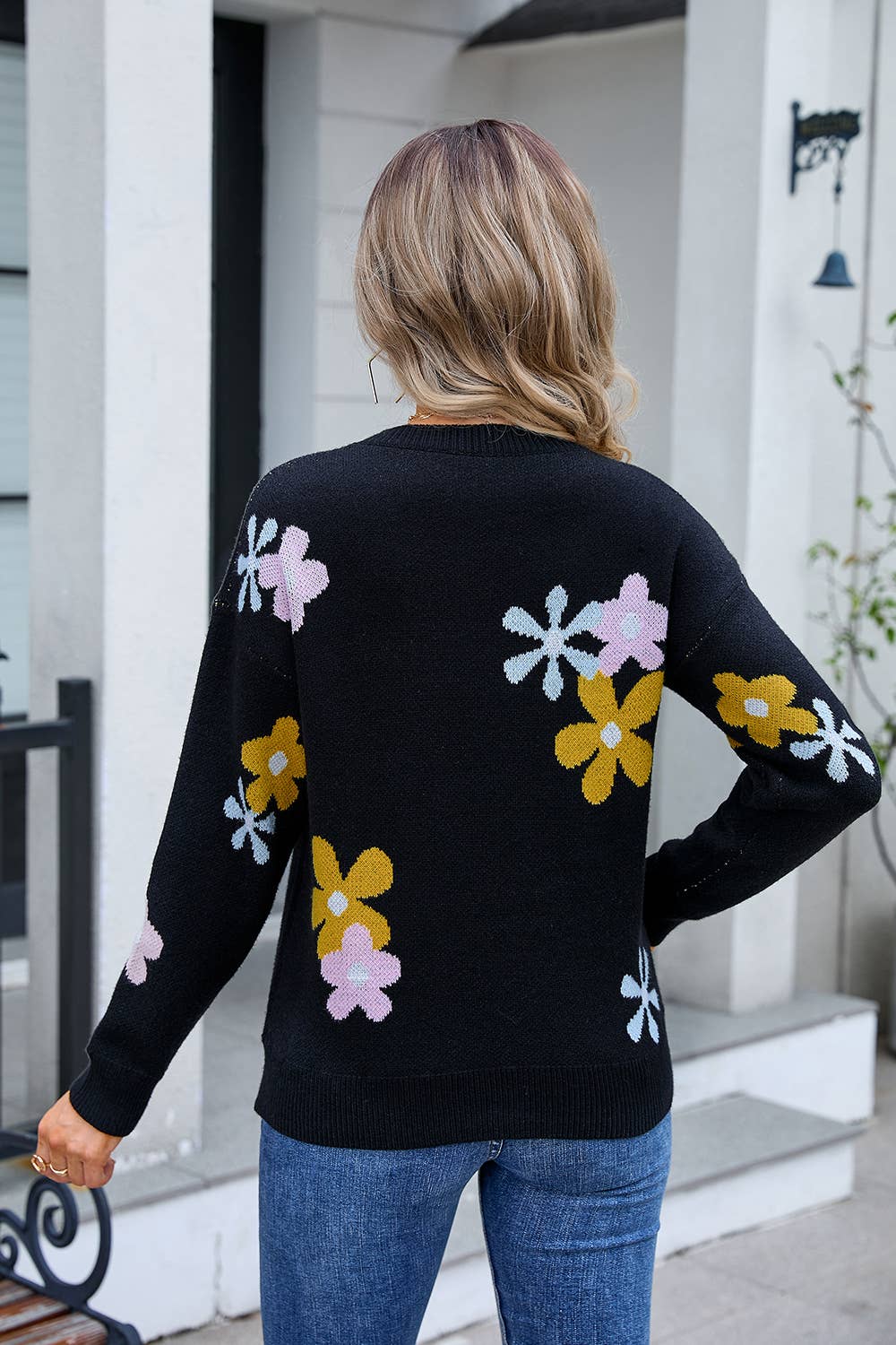 WOMEN'S PRINTED PULLOVER FLORAL SWEATER