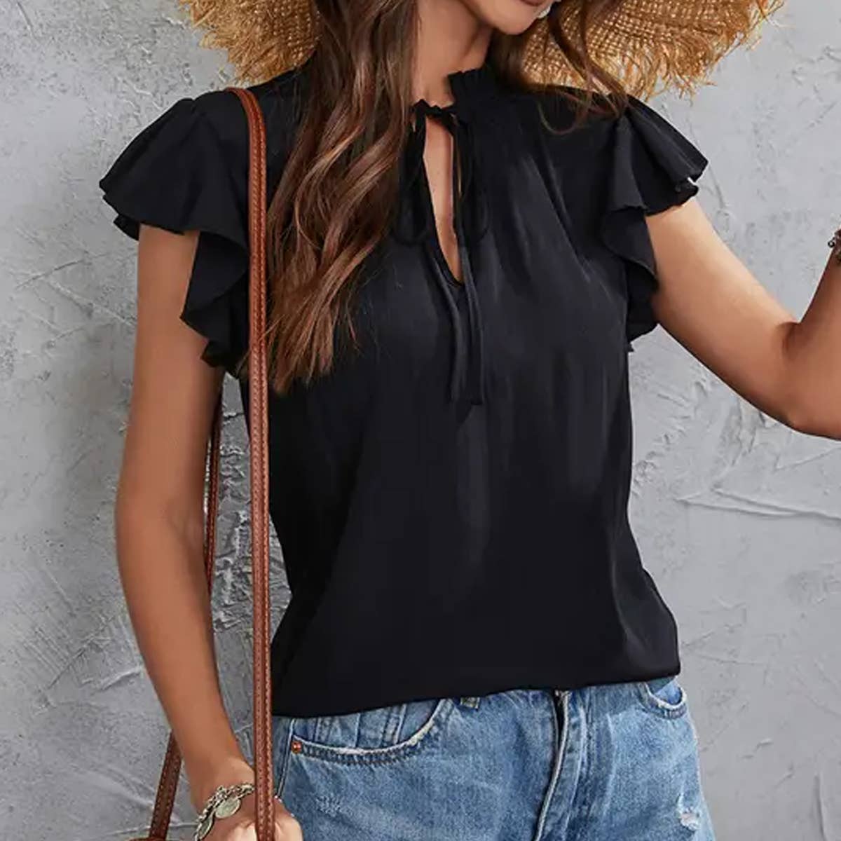 V-neck slim-fit sleeveless lace-up top