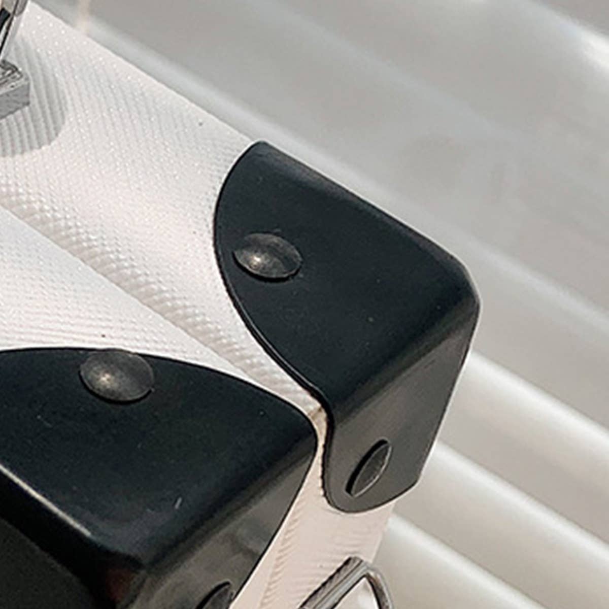 RETRO RADIO BOX-SHAPED MESSENGER BAG_CWAB0985