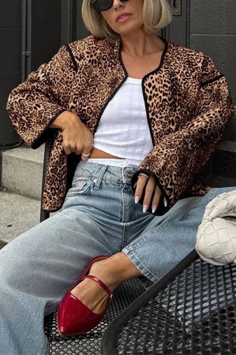 CWOCO0648_LEOPARD PRINT POCKET ROUND NECK SHORT COAT