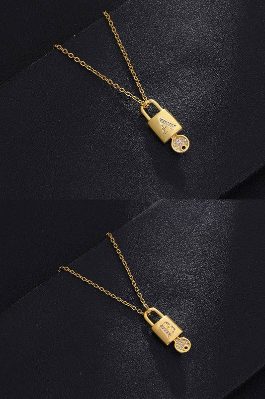 ALPHABET INITIAL PANDANT NECKLACE_CWAJE270