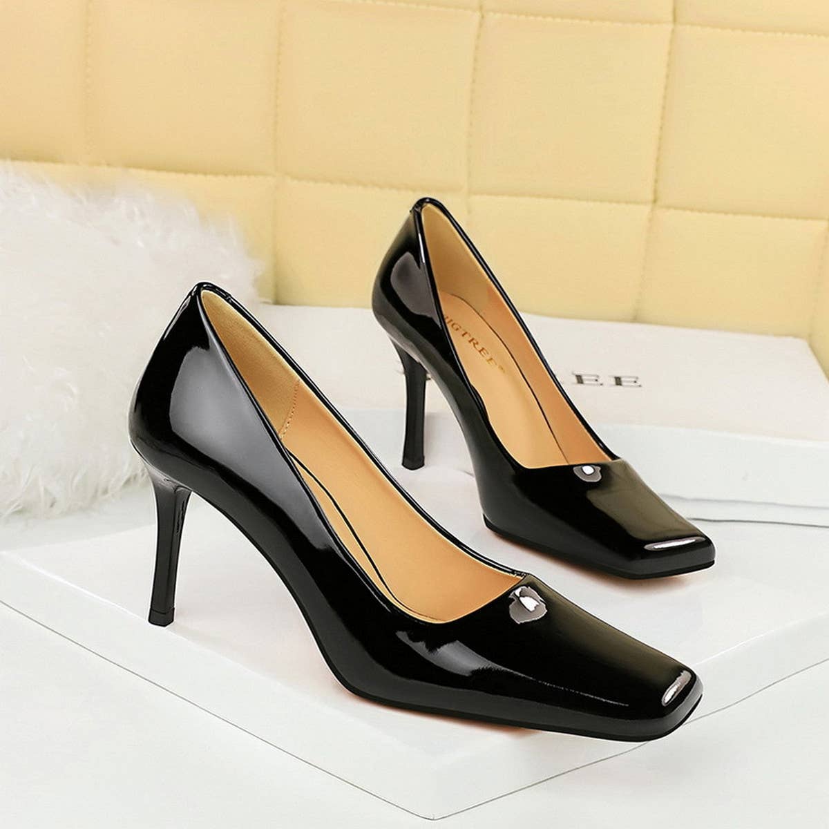 SIMPLE SHALLOW SQUARE TOE HIGH HEELS_CWSHH0113
