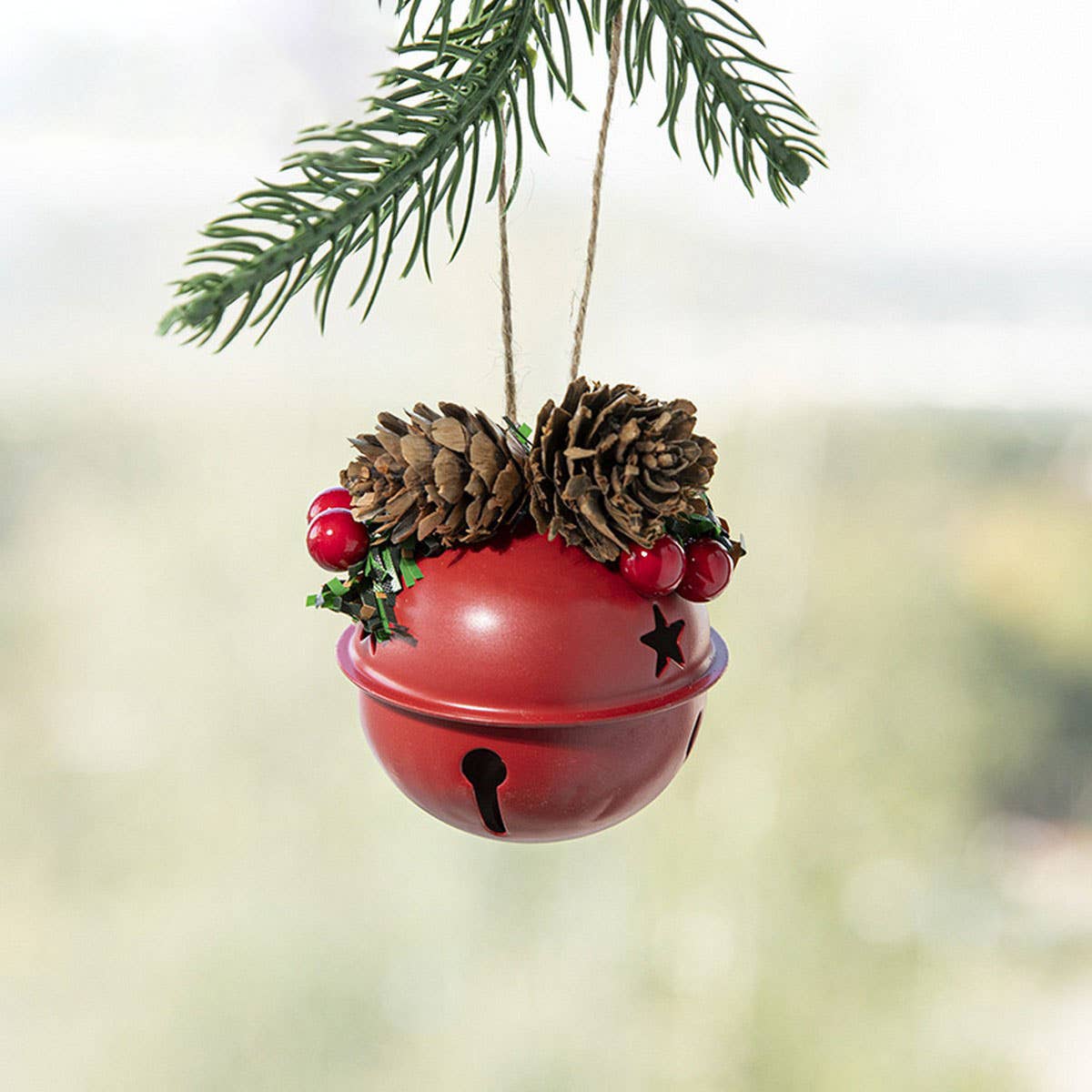 CWMM10373_CHRISTMAS GOLD RED BELL  NORDIC TREE DECOR