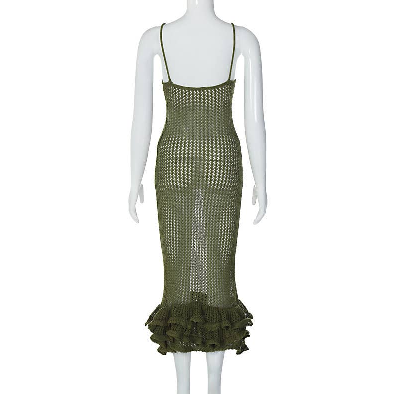 SLIM-FIT KNITTED DRESS WITH BACKLESS WOODEN EARS
