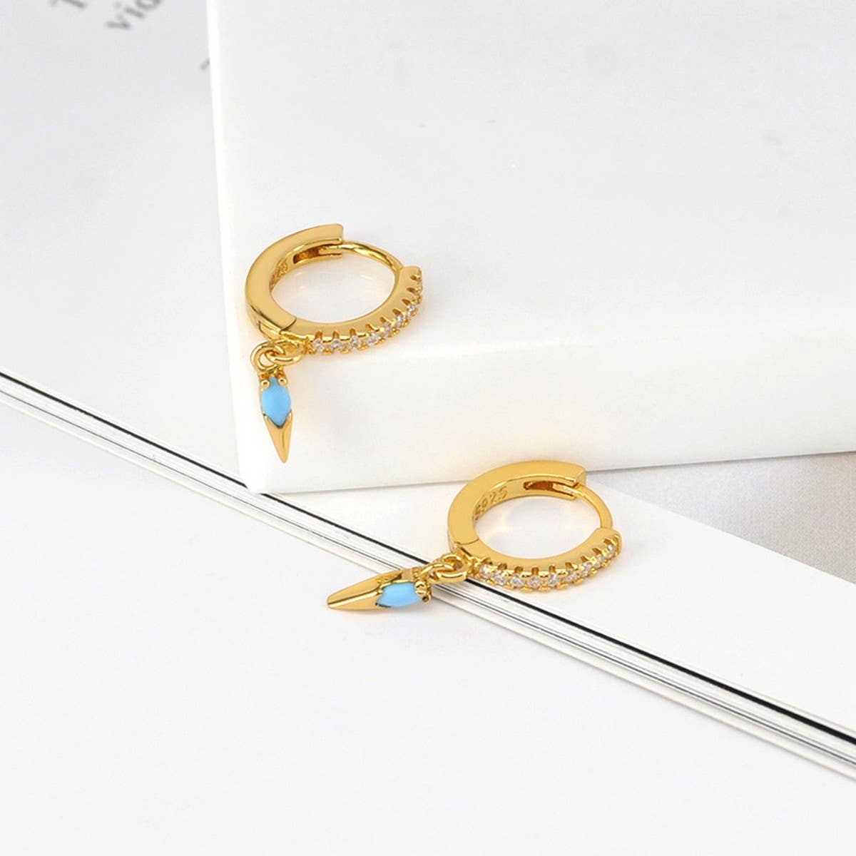 TEMPERAMENT PUNK FASHION RETRO EARRINGS