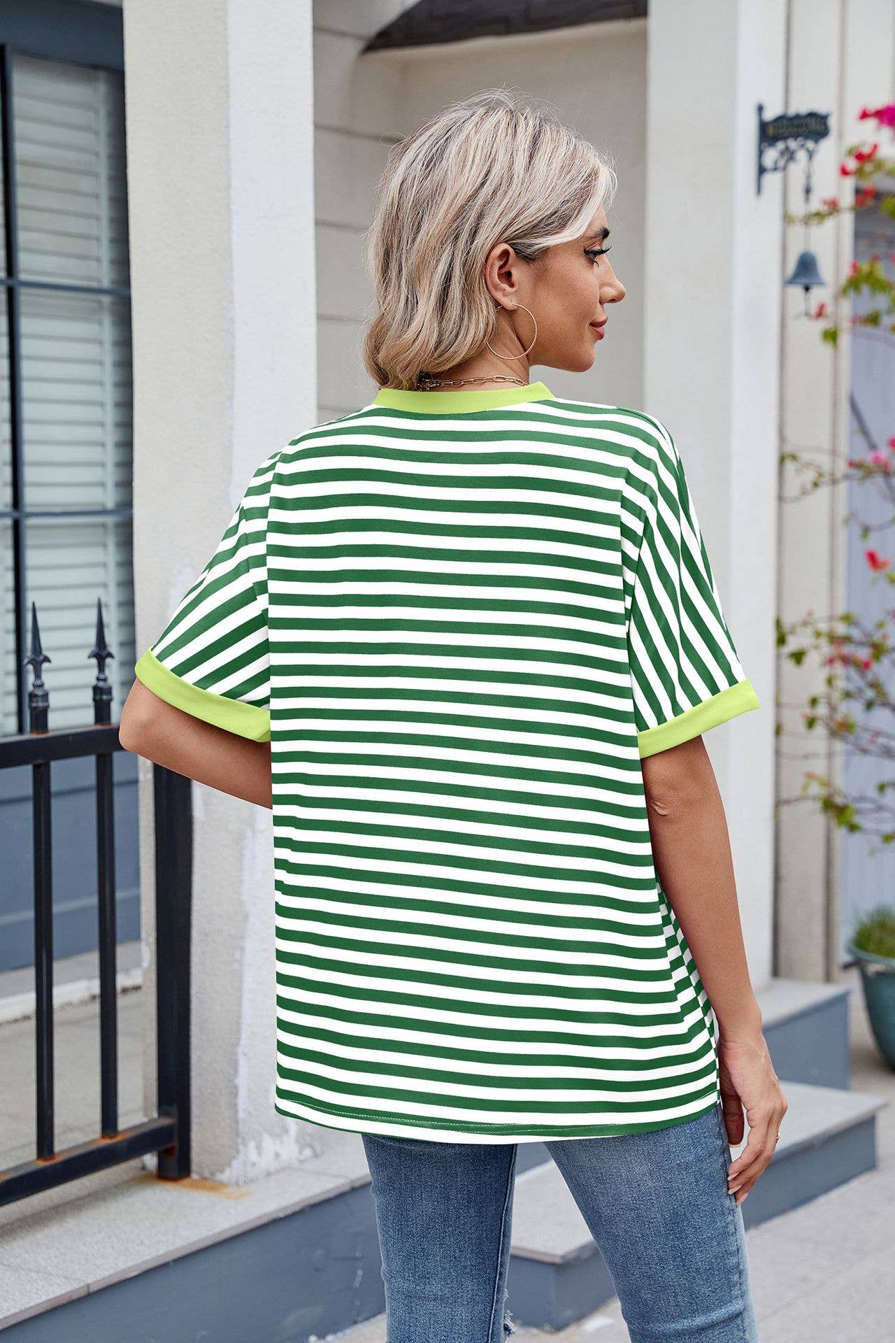 Round neck sleeved striped short-sleeved T-shirt
