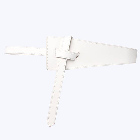 The knotted wide belt dress decorates the belt