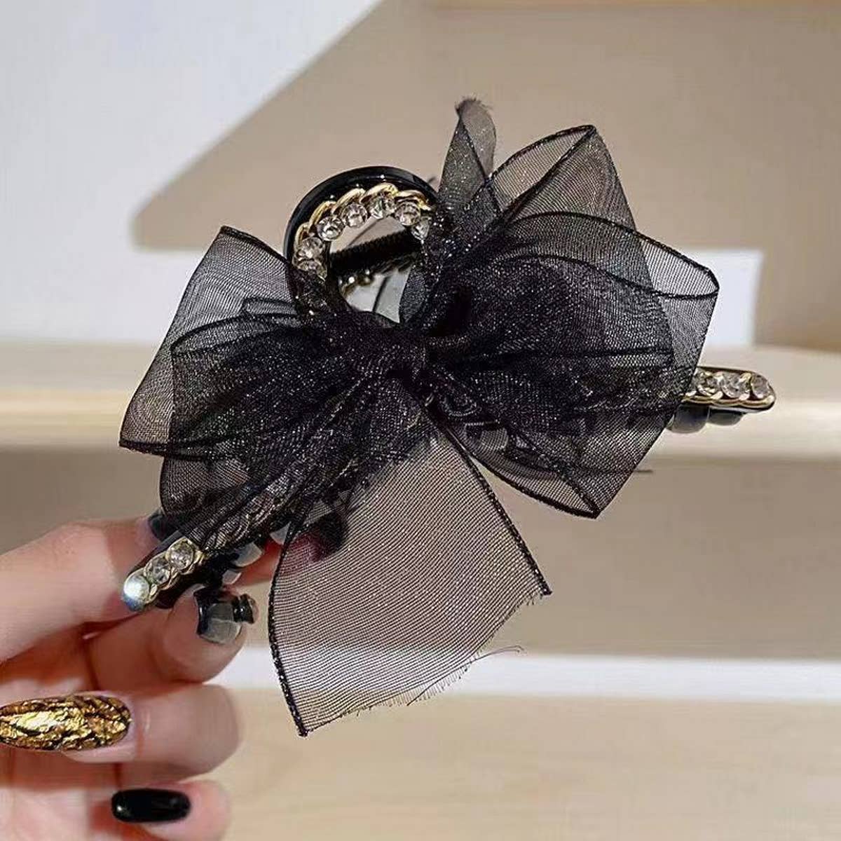 WOMEN RETRO BOW RHINESTONE CLIP_CWAHA0535