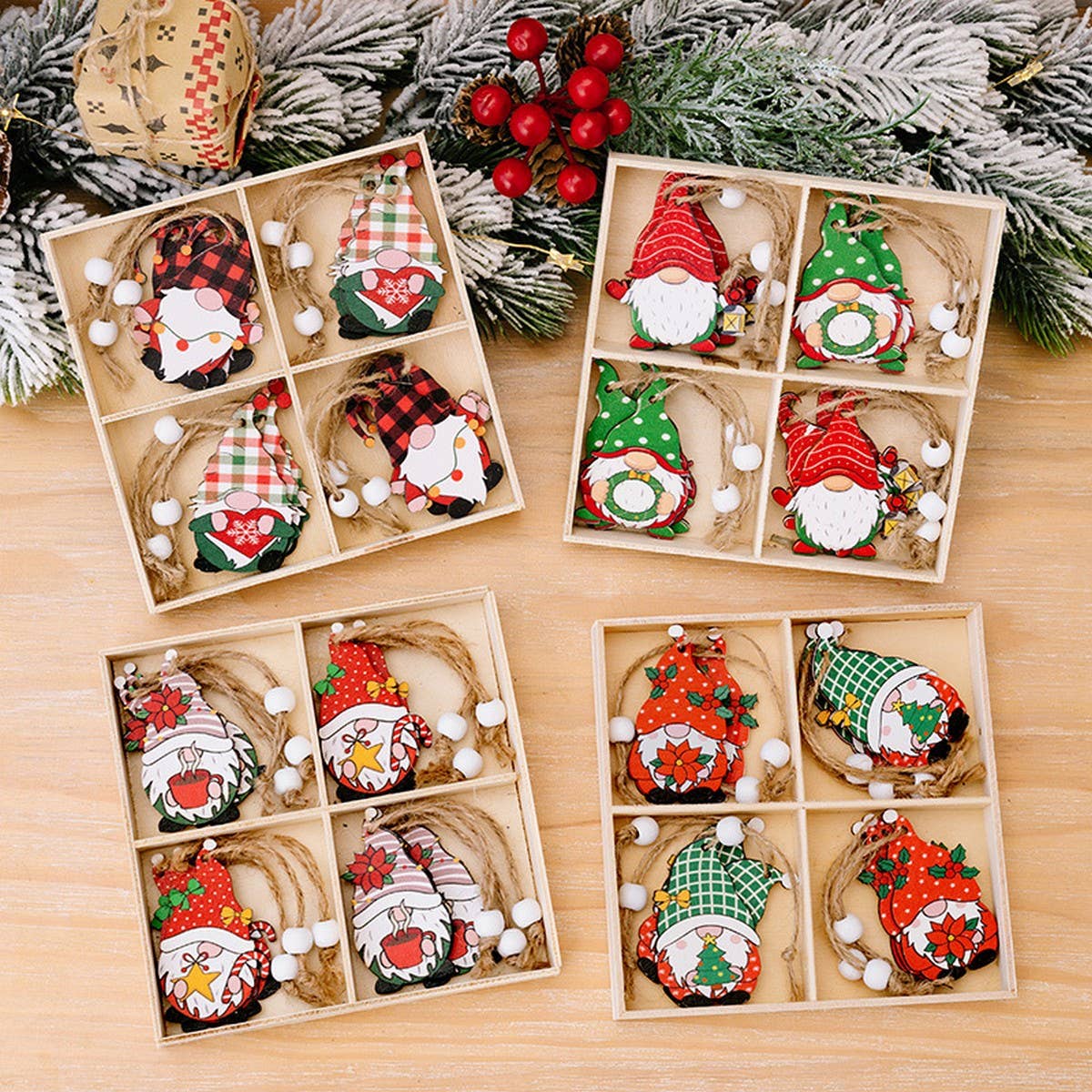 CWMM10288_CHRISTMAS WOODEN FACELESS GNOME ORNAMENTS SET