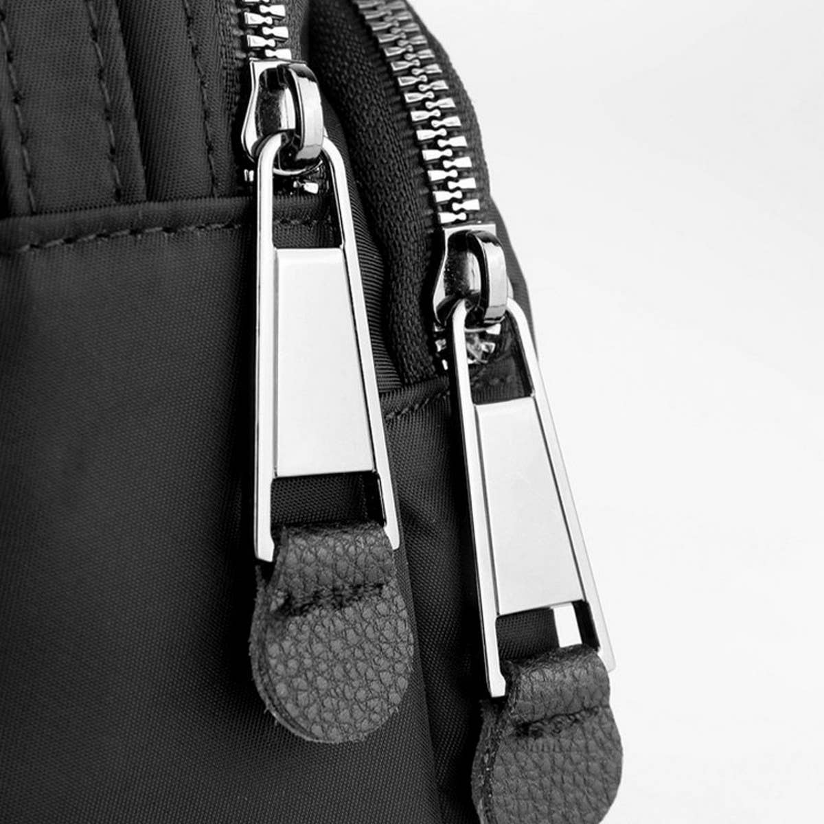 LARGE CAPACITY MULTI-LAYER SHOULDER CROSSBODY BAG_CWAB3536