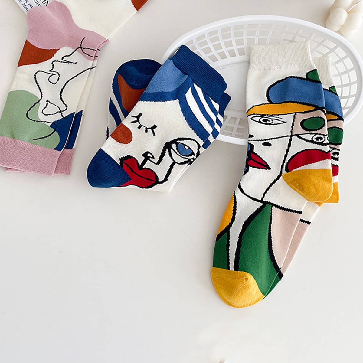 FASHIONABLE PRINTED MID-CALF COTTON SOCKS