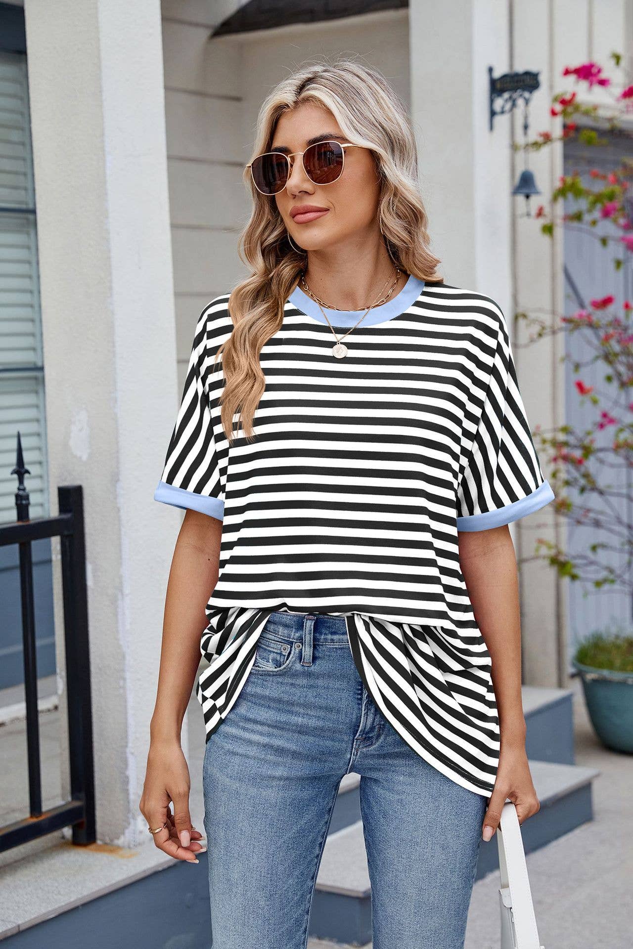 Round neck sleeved striped short-sleeved T-shirt