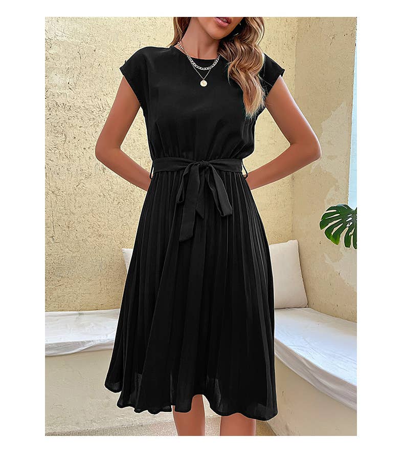 Lace-up solid color pleated dress