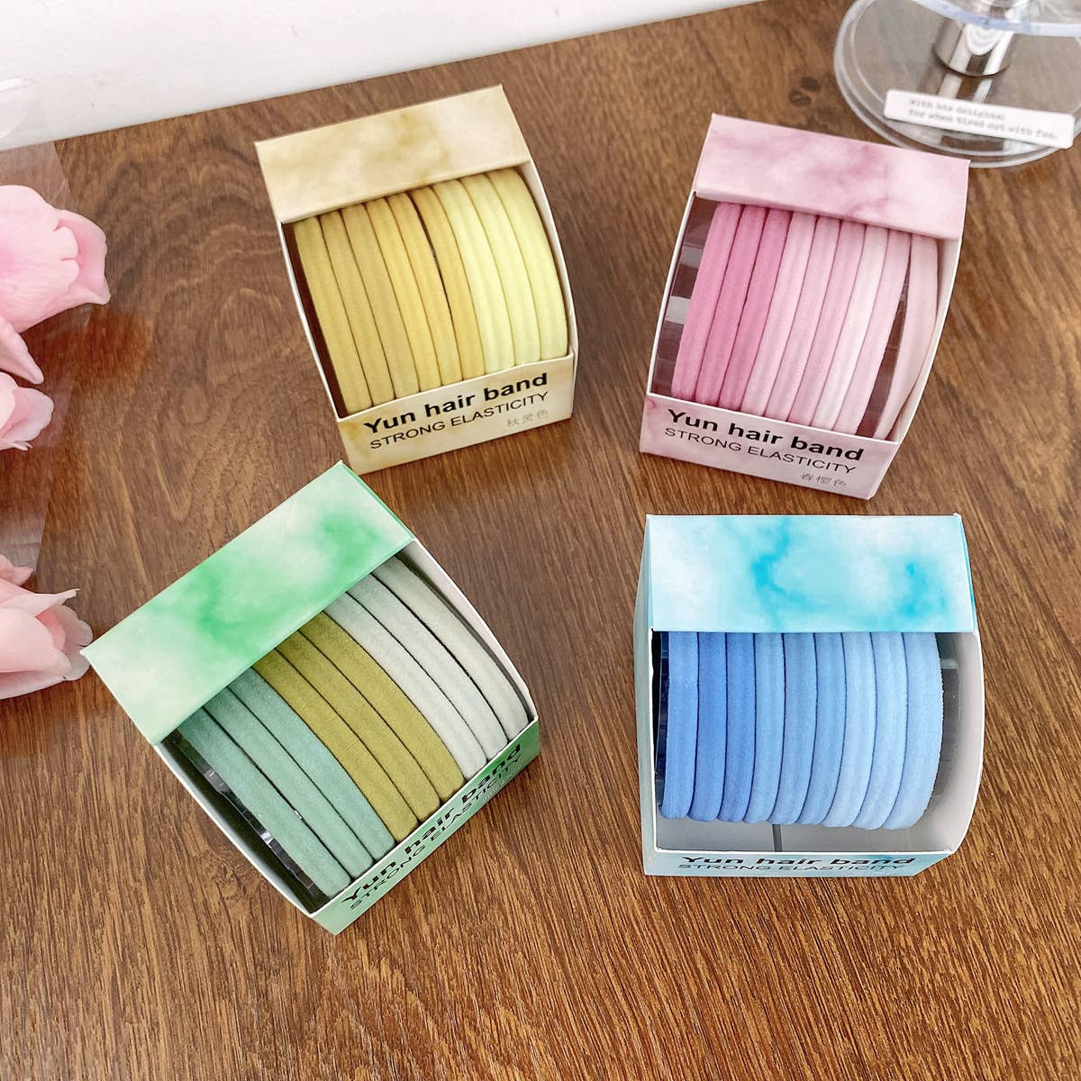 9 boxes of candy-colored seamless towel rings