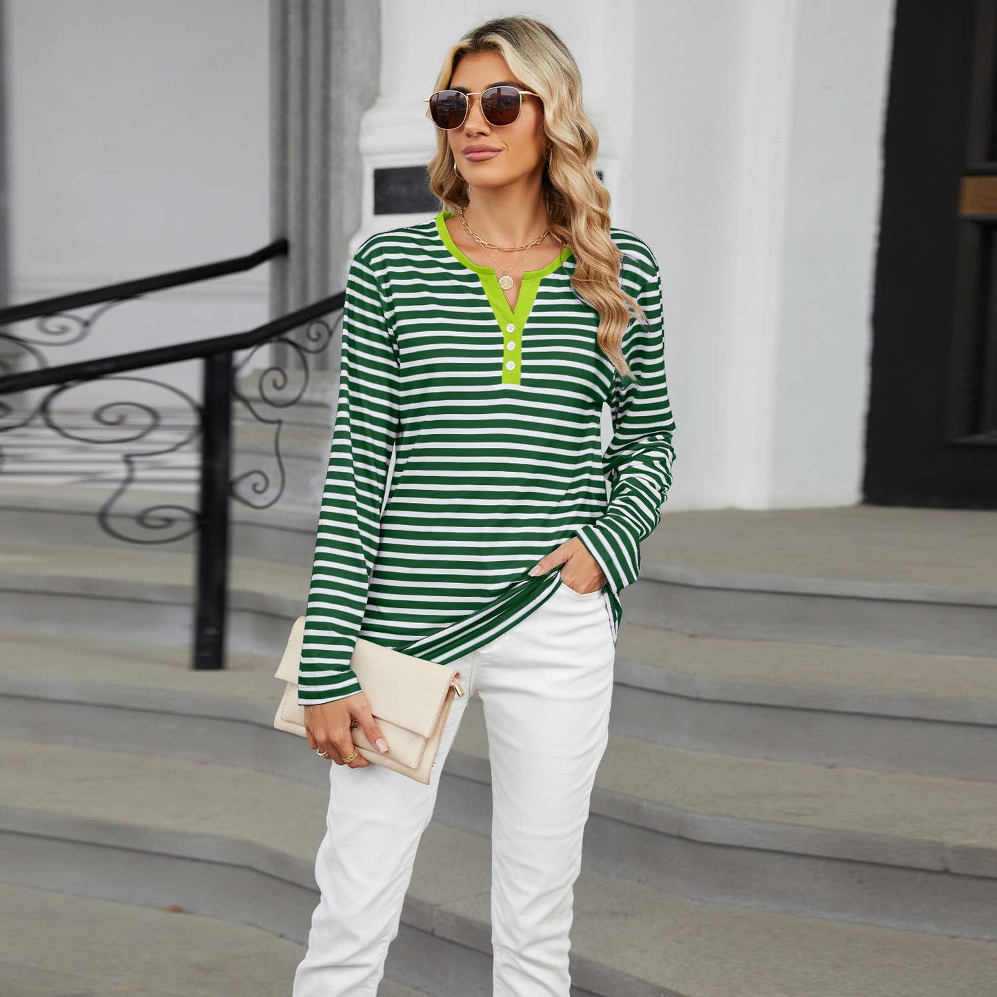V-NECK LONG SLEEVE T-SHIRT WITH COLOR STRIPES
