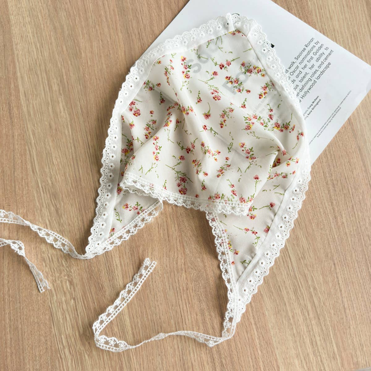 PATTERNED LACE TRIANGLE HEADSCARF_CWAHA1374