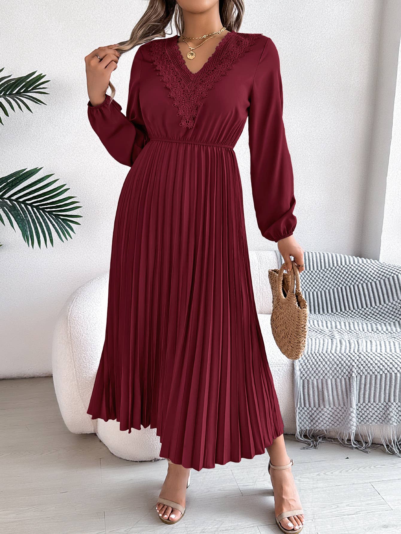 Elegant temperament V-neck waist pleated dress