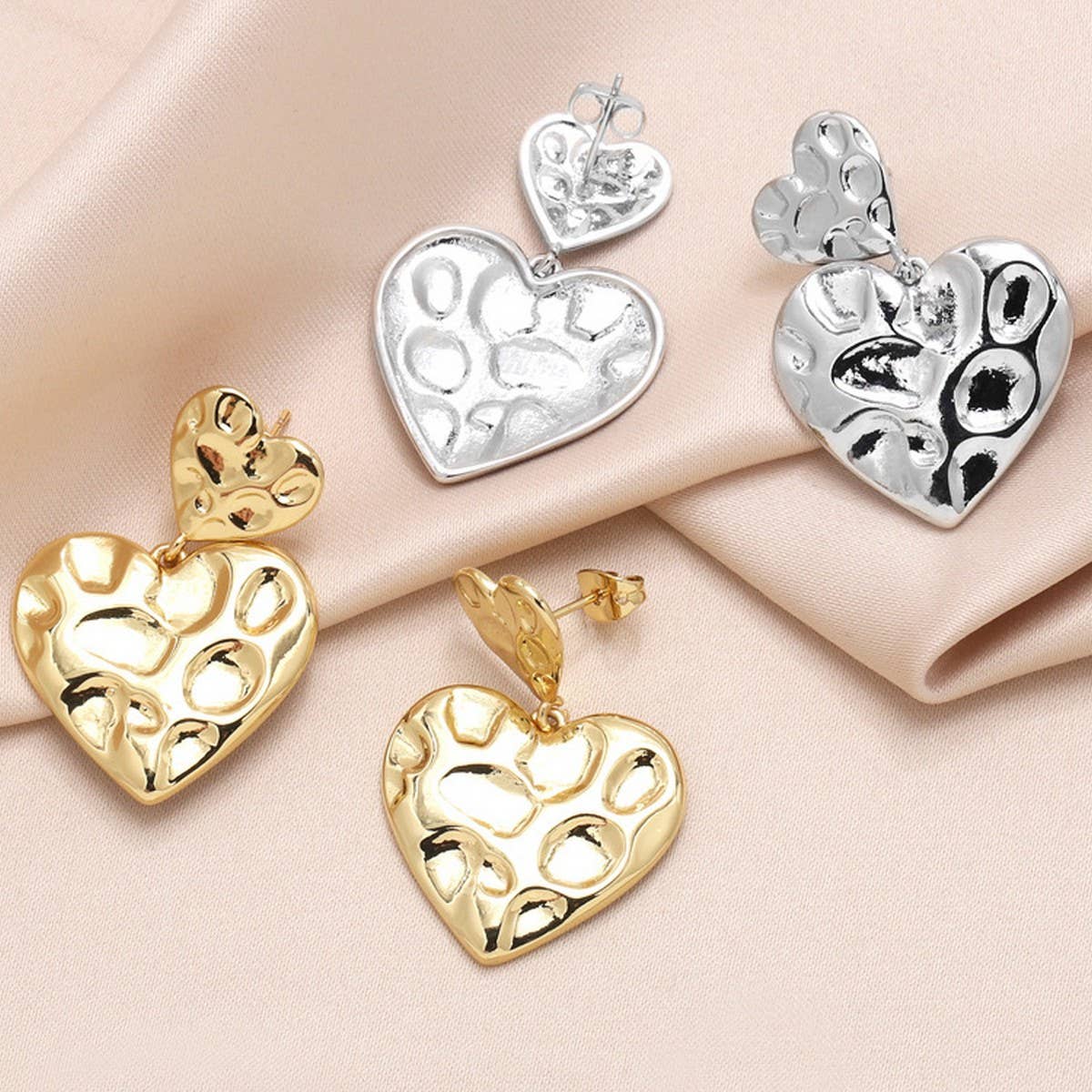 IRREGULAR GOLD PLATED HEART SHAPED PENDANT EARRING