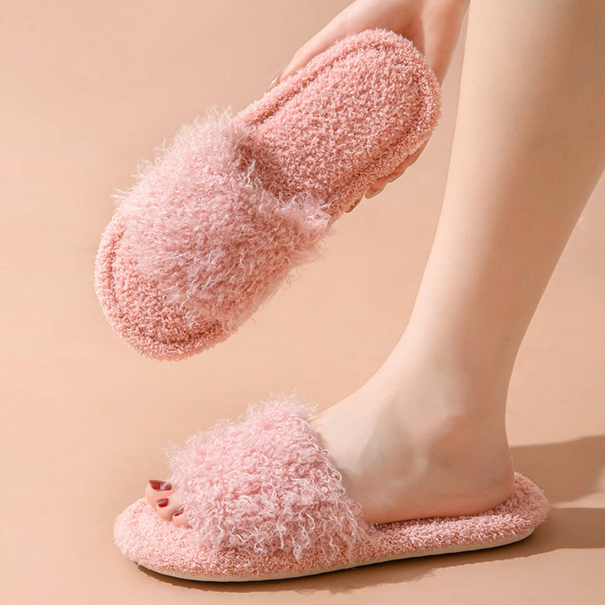 FASHIONABLE HOME CARTOON CURLY COTTON SLIPPERS