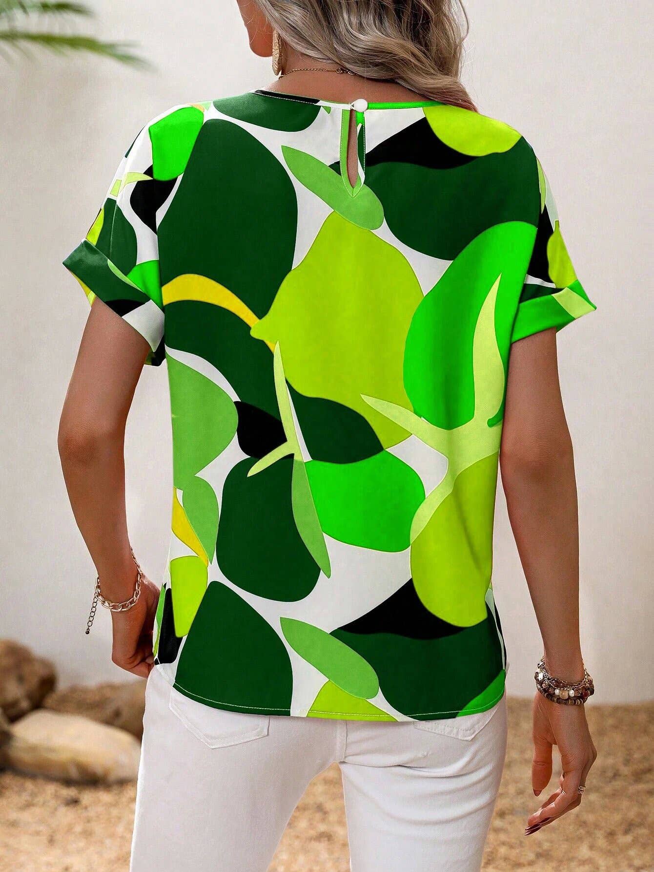 Fashion printed multi-color U-neck blouse