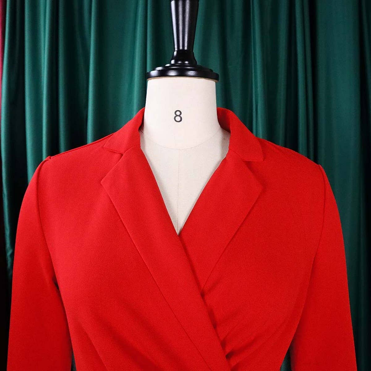 SOLID COLOR ELEGANT SUITCOLLAR PLEATED LAPEL DRESS_CWDMD3718