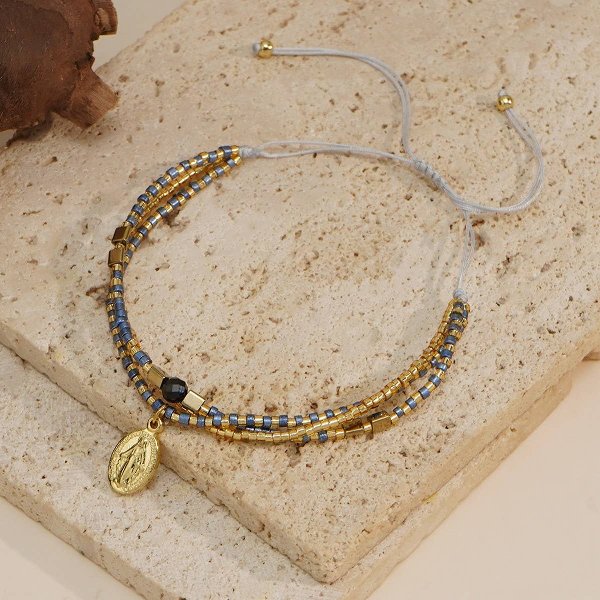 RICE BEAD HAND-WOVEN MULTI-LAYERED BRACELET_CWAB4633