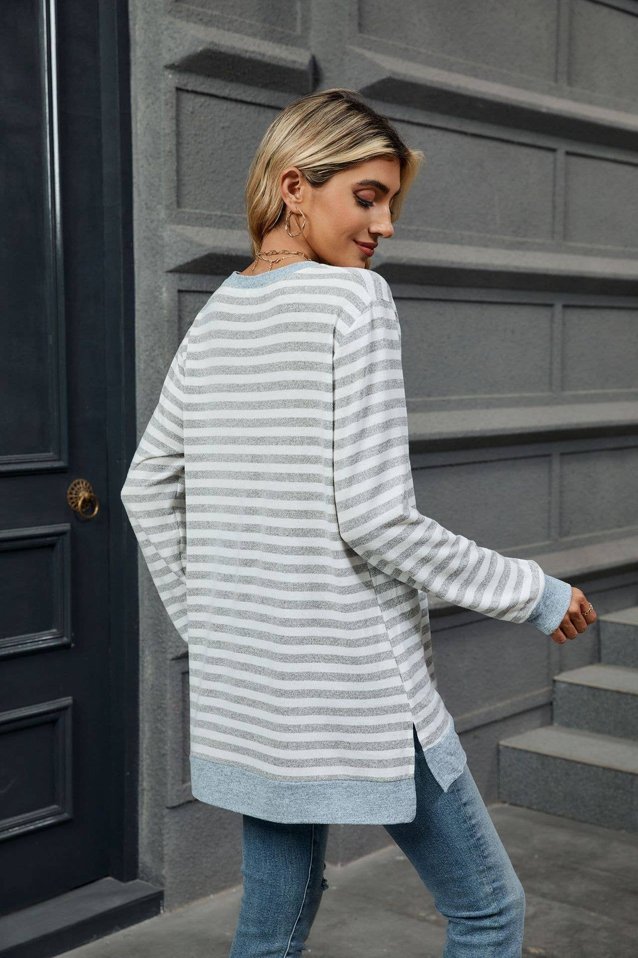Round-neck striped color-blocked slit T-shirt