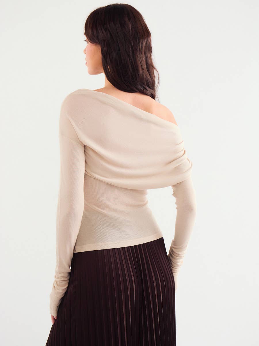 SOLID COLOR SLANT NECK OFF-THE-SHOULDER TOP
