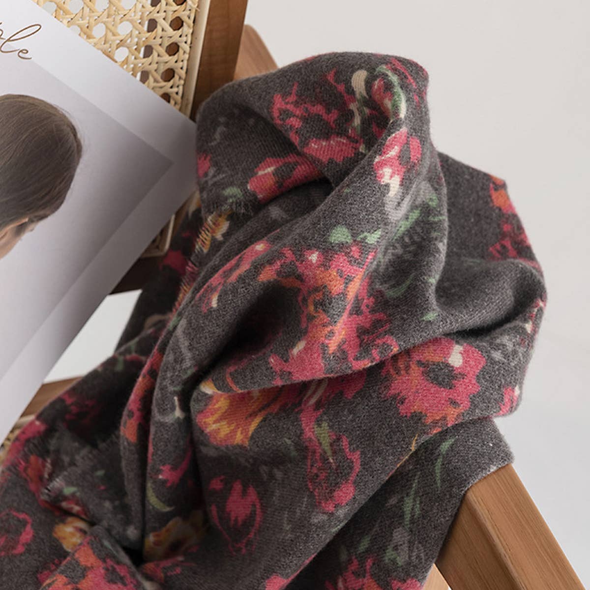 WOMEN RETRO WARM ROSE PRINT SCARF