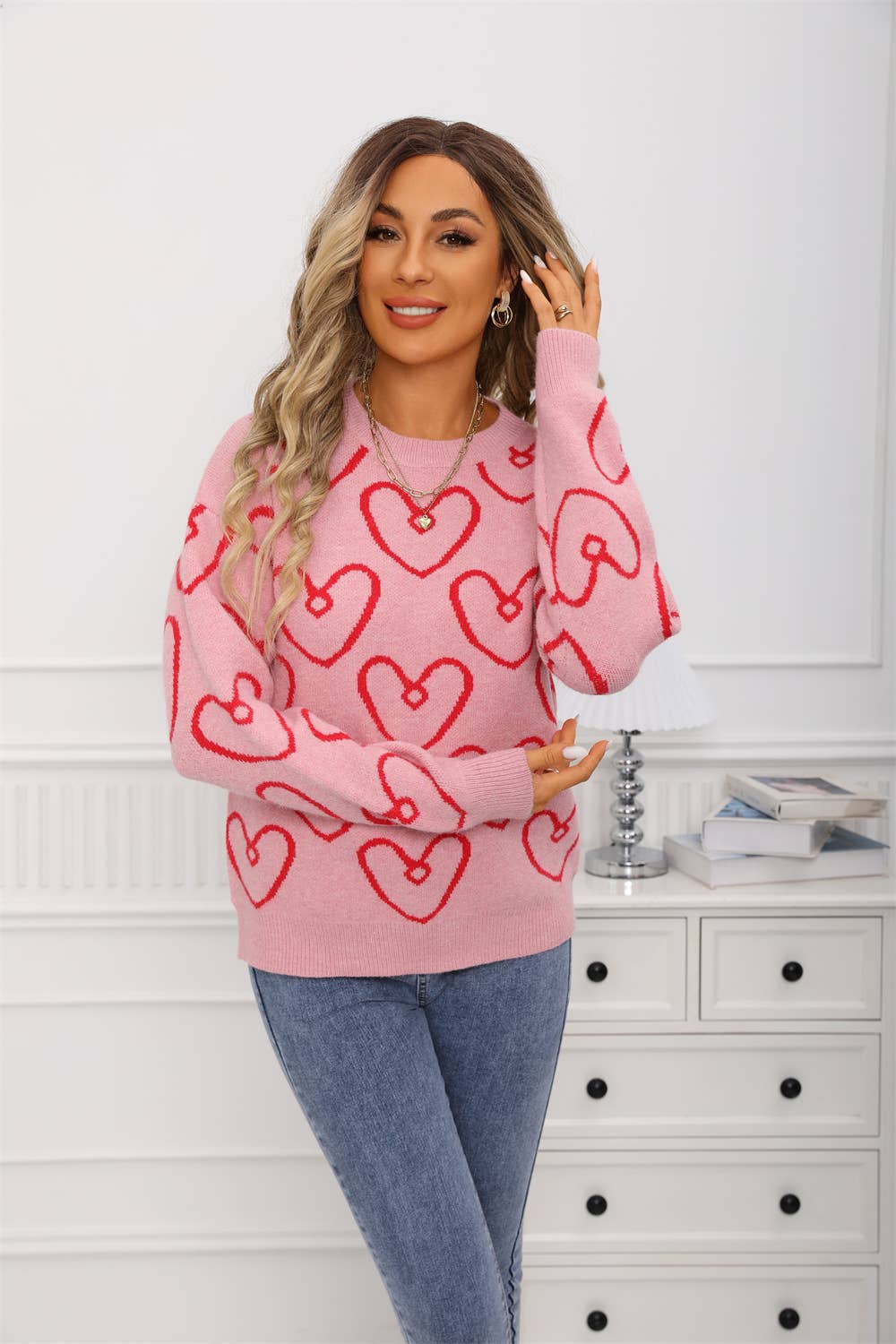 Round-neck heart-shaped color-blocking sweater